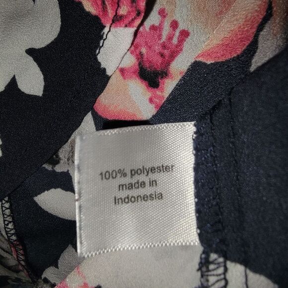 Lane Bryant Floral Flutter Sleeve Blouse Top Size 22 - Picture 7 of 7